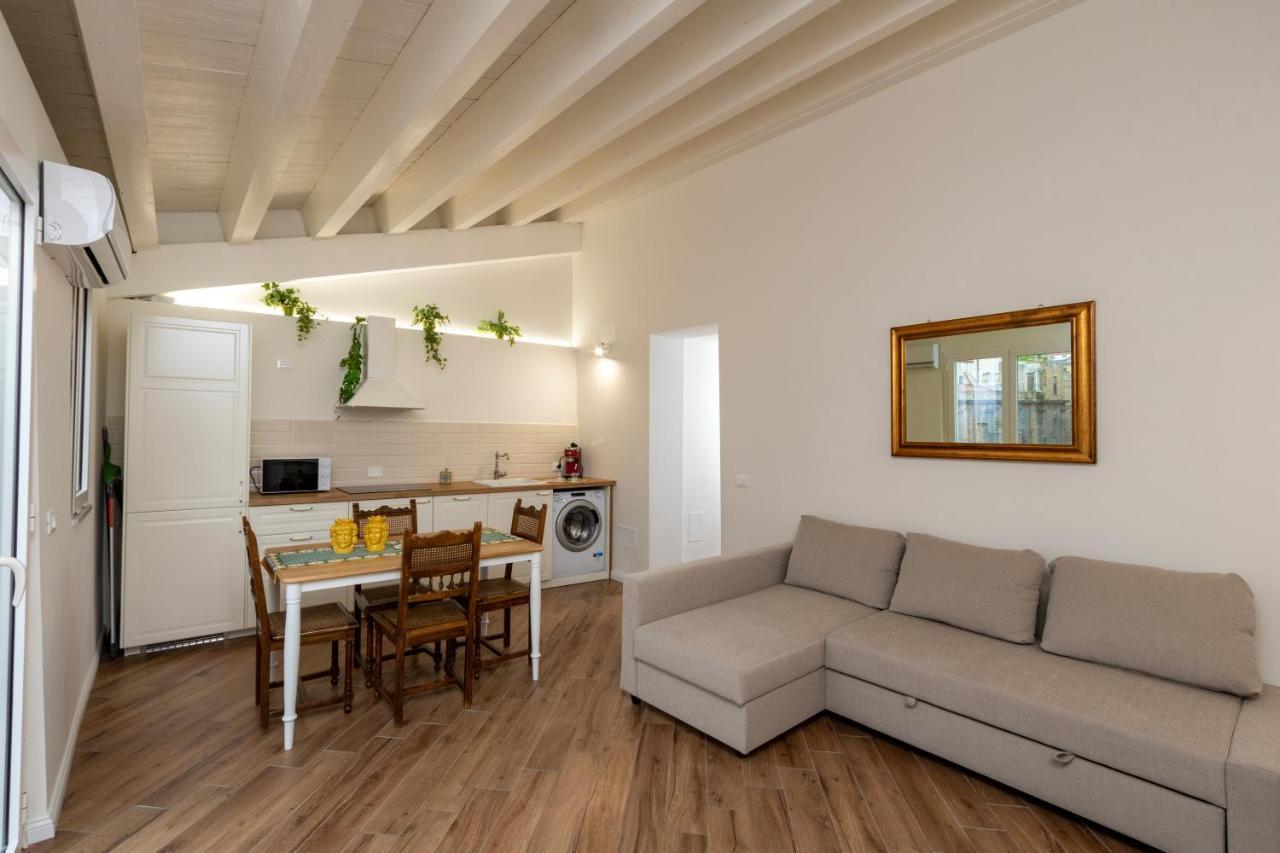 Cortile Del Greco Apartments Palermo Luaran gambar